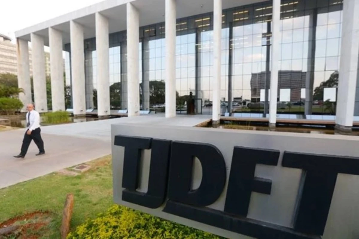 TJDFT mantém condenação de servidor por furto em postos de saúde