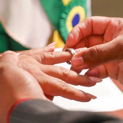 Mais de 100 casais oficializam união no primeiro Casamento Comunitário de 2026 no DF