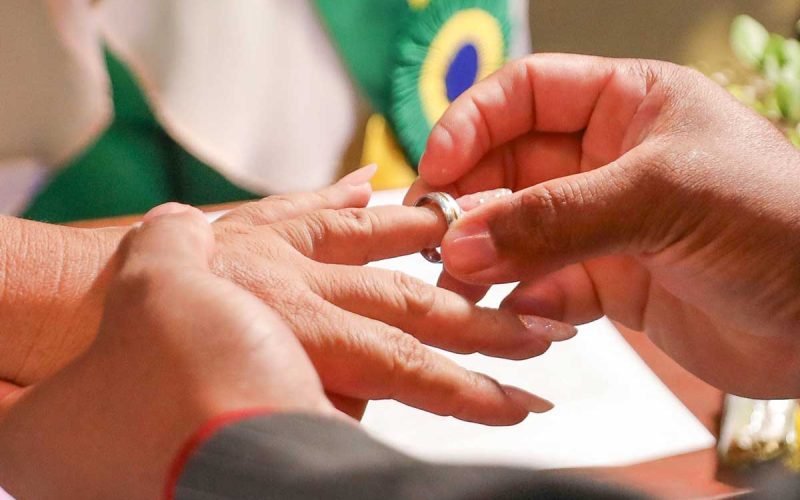 Mais de 100 casais oficializam união no primeiro Casamento Comunitário de 2026 no DF