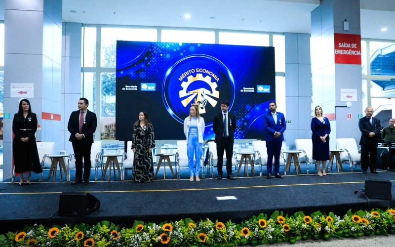 Secretaria de Economia entrega 300 Medalhas Mérito Economia a profissionais que contribuíram para o desenvolvimento do DF