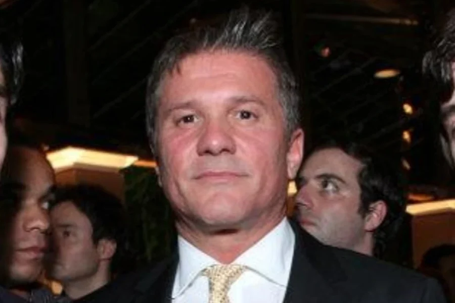 Escândalo do Banco Master: PF Revela Pai de Vorcaro Como Mentor Financeiro